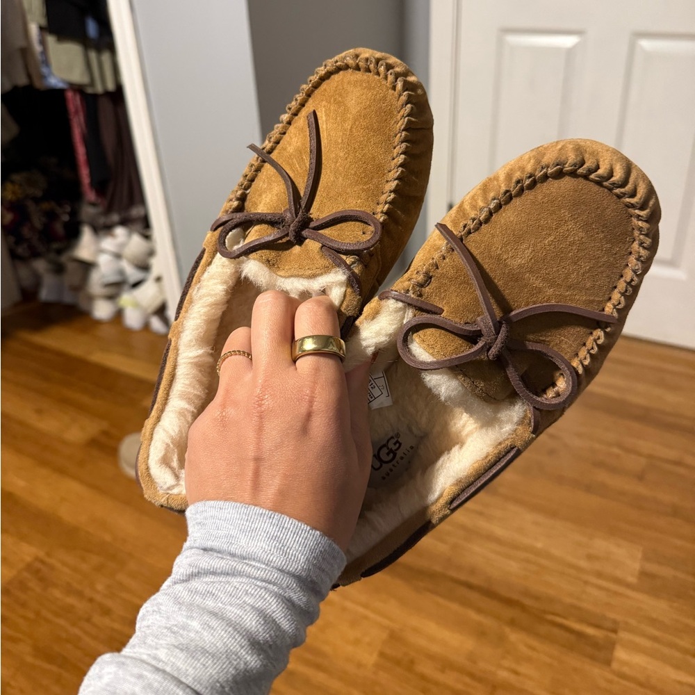 Ugg Dakota Slippers